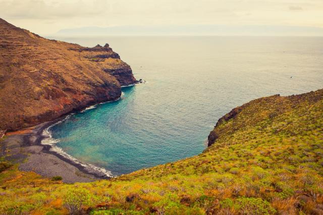 Turistika-Kanárské ostrovy-La Gomera-Playa de Avalo