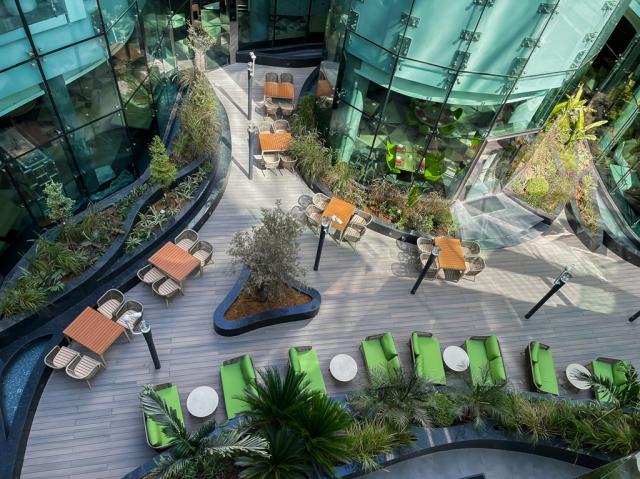 Poznávací zájezd-Dubaj a Abú Dhabí-ubytování-exteriér hotelu