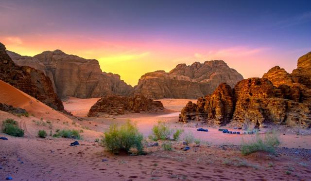 Poznávací zájezd-Jordánsko-Wadi Rum-poušť