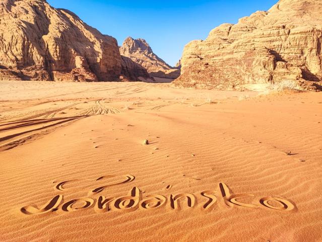 Poznávací zájezd-Jordánsko-Wadi Rum-poušť