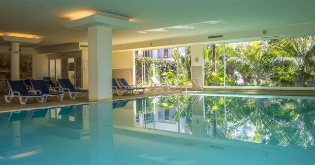 Madeira-pobyt u moře-hotel Dorisol hotelsindoor pool