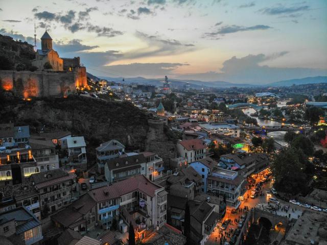 Gruzie-poznávací zájezd-Tbilisi-Photo by Denis Arslanbekov, Uns