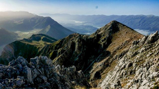 Turistika-Albánie-Pěšky neokoukaným jihem-zagoria cajupi 4-auto