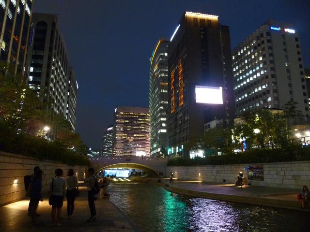 Soul, Cheonggyecheon Stream