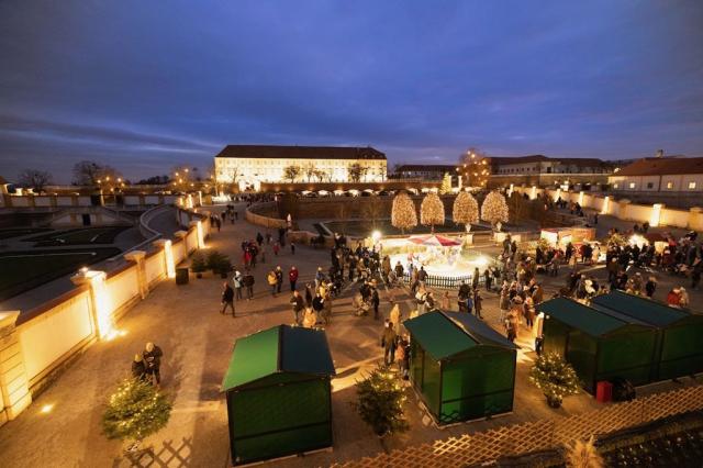 Weihnachtsmarkt Schloss Hof(c)SKB_WolfgangMoMoHandl_3