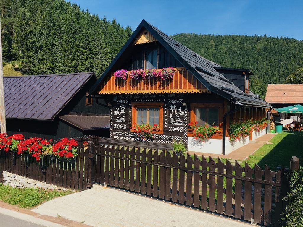 Bojnice - zámek, zoo, skanzen Čičmany