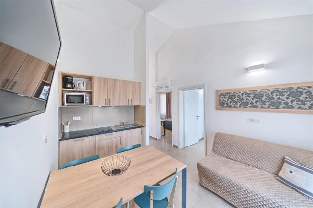 dovolenka-Chorvatsko-Trogir-apartmany-Medena-apartman-superior.