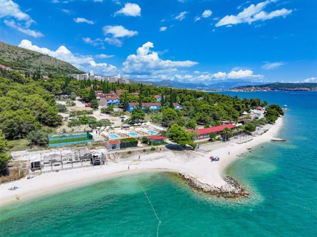 dovolenka-Chorvatsko-Trogir-apartmany-Medena-panorama (2).jpg
