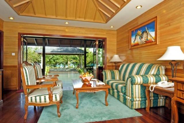 Royal Island Resort & Spa