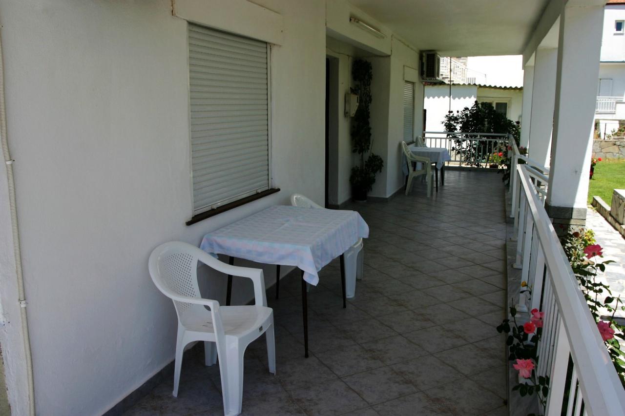 nea-vrasna-vila-voula-recko-4