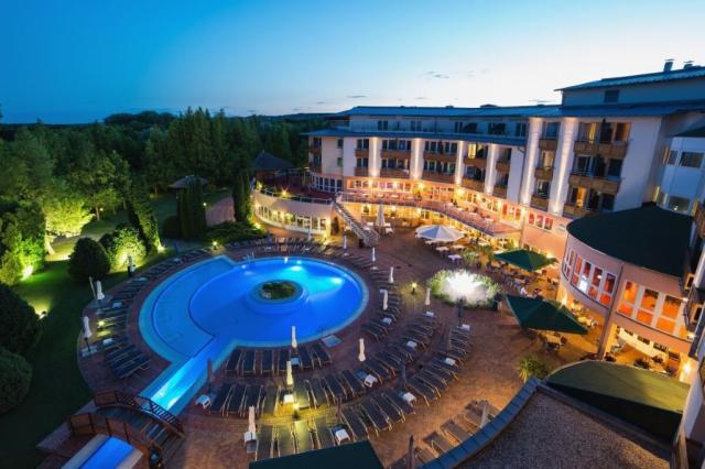 Lotus Therme Hotel & Spa   (27)
