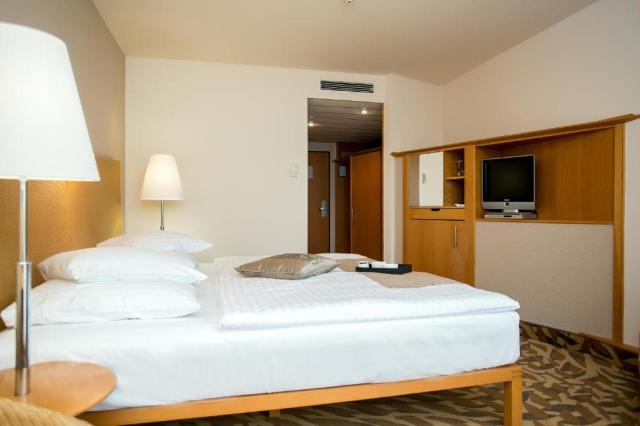 Lotus Therme Hotel & Spa   (6)