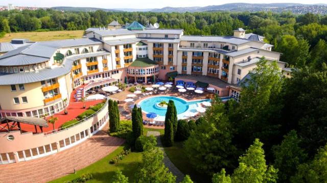 Lotus Therme Hotel & Spa   (1)
