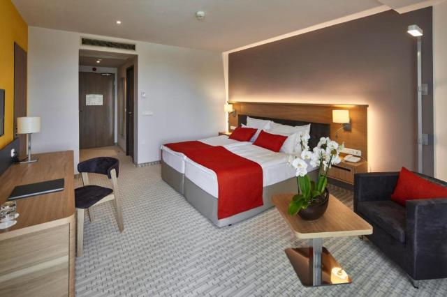 Thermal hotel Balance (11)