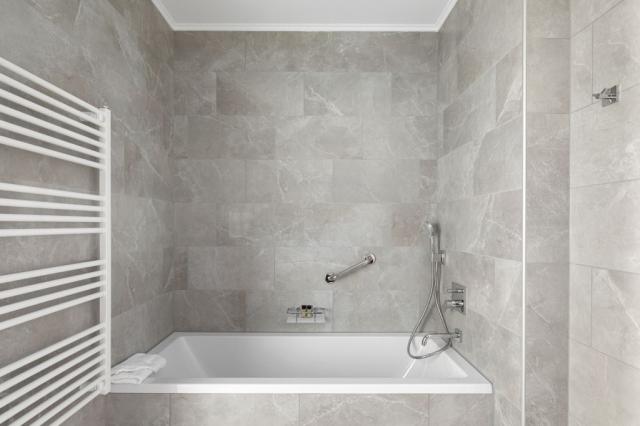 Connecting bathroom