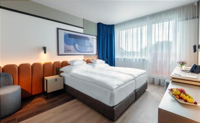 Premium East wing (6)