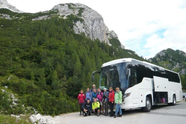 2. v sedle Vršič (1611 m) u autobusu
