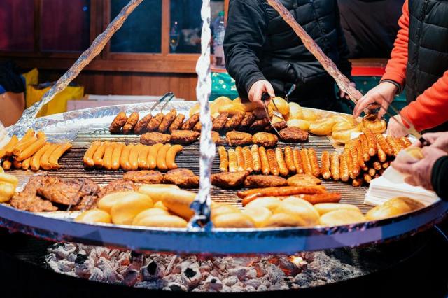 Speciality na adventním trhu ve Vídni