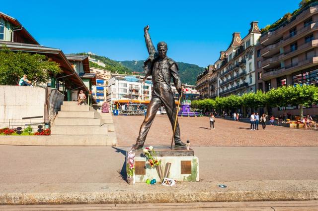 Freddie Mercury v Montreux - vlakové zájezdy do Švýcarska