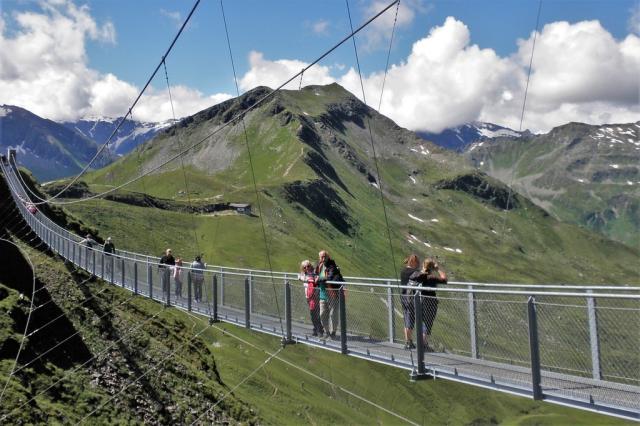 Vysutá lávka na hoře Stubnerkogel - zájezdy do Rakouska