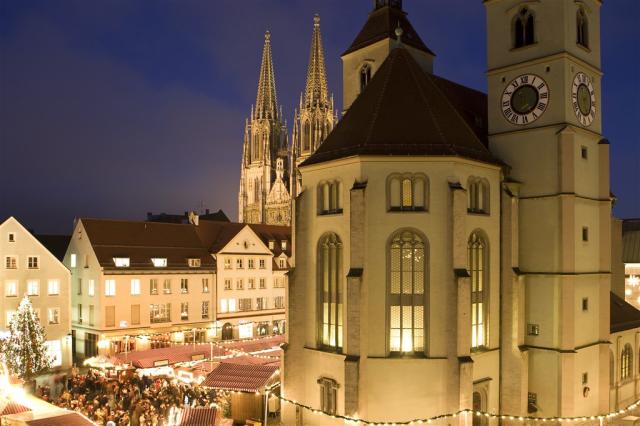 Neupfarrplatz 2.jpg