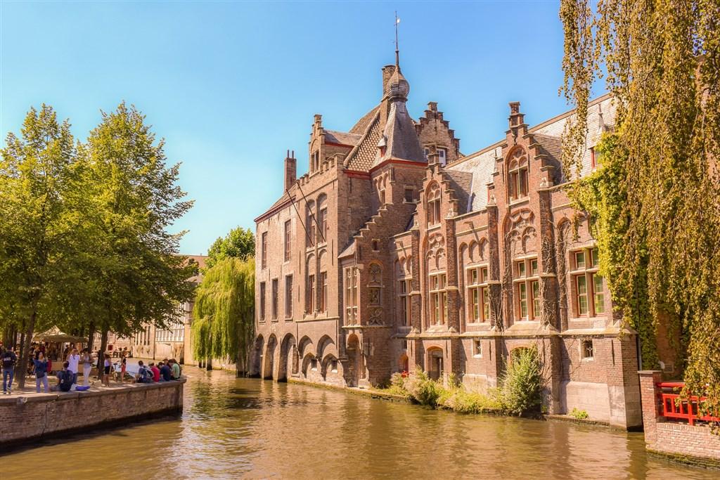 belgium-3672957_1920.jpg