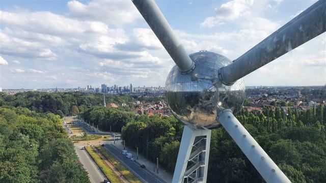 Belgie_Brusel_Atomium_2.jpg