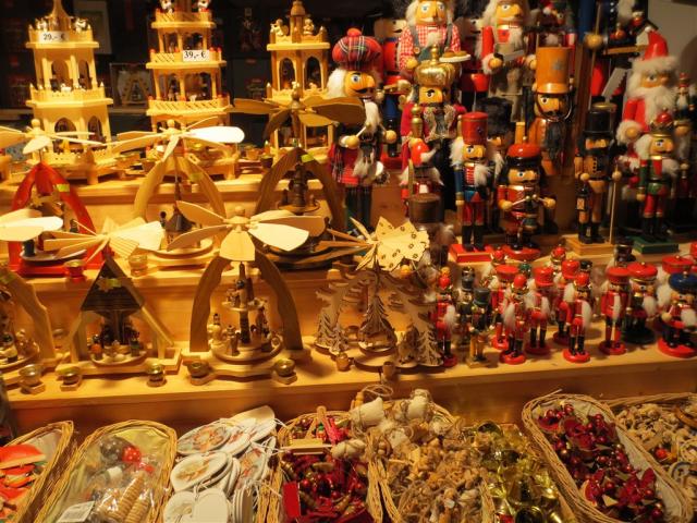 christmas-1127966.jpg