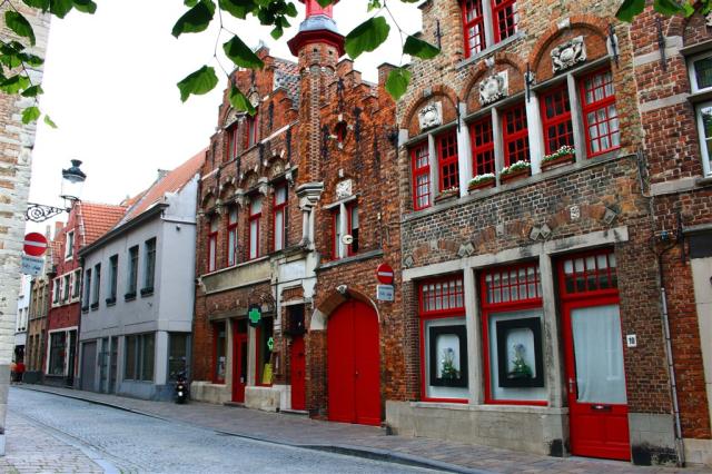 BRUGGY 1.jpg