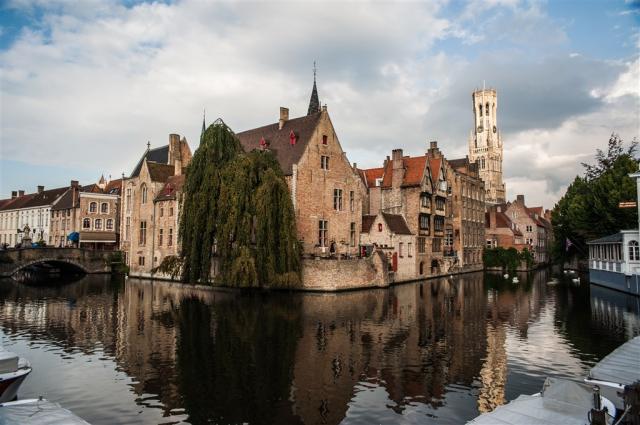 BRUGGY_shutterstock_1174188001.jpg