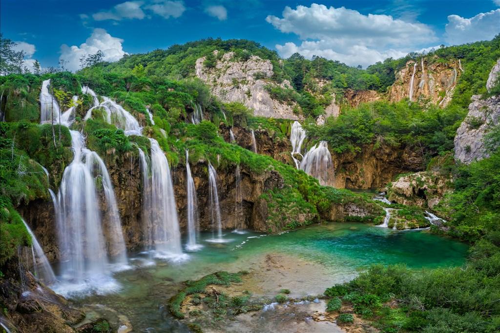 shutterstock_2011193063.jpg