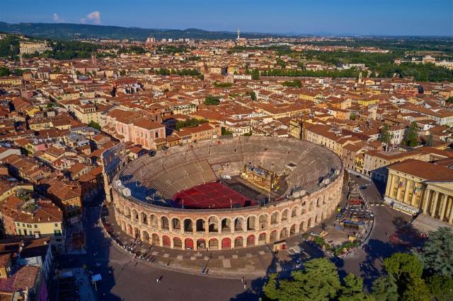 IT_Verona_Arena_letecka1.jpg