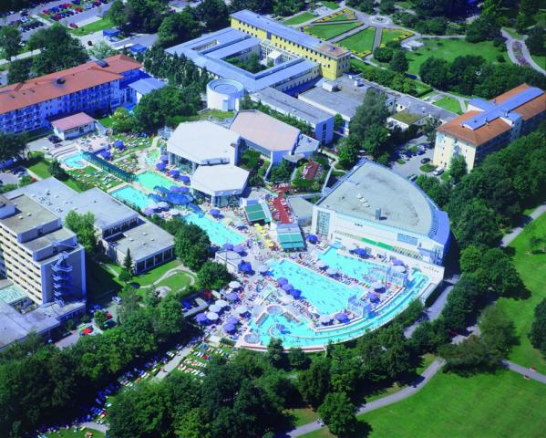 Europa-Therme_Luftbild_Bernhard_Kirk1.jpg