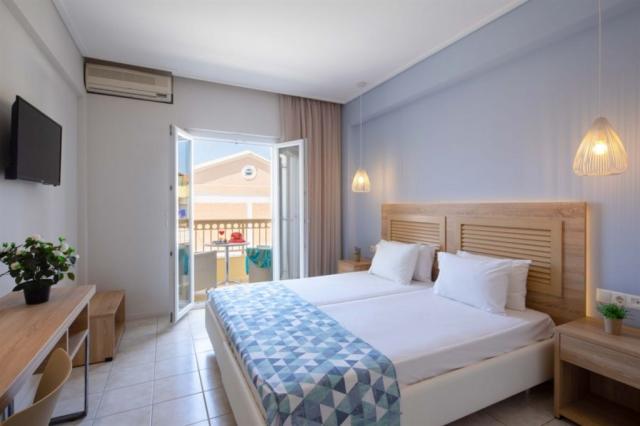 rossis-hotel-gallery-22-1030x687.jpg