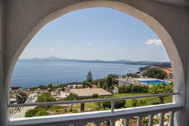 acc-family-room-sea-view-gal-04.jpg