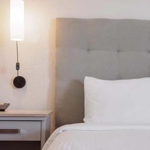 accommodation-nafsika-double-bed-700x700.jpg