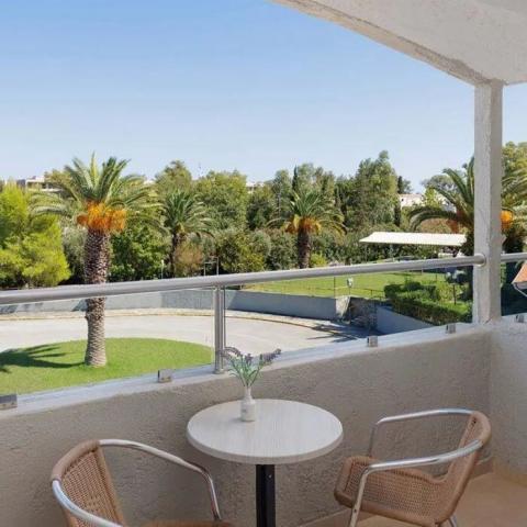 accommodation-nafsika-balcony-front-view-700x700.jpg