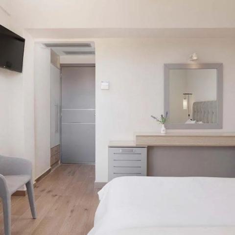 accommodation-nafsika-room-700x700.jpg