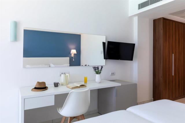 6-executive-room-min.jpg