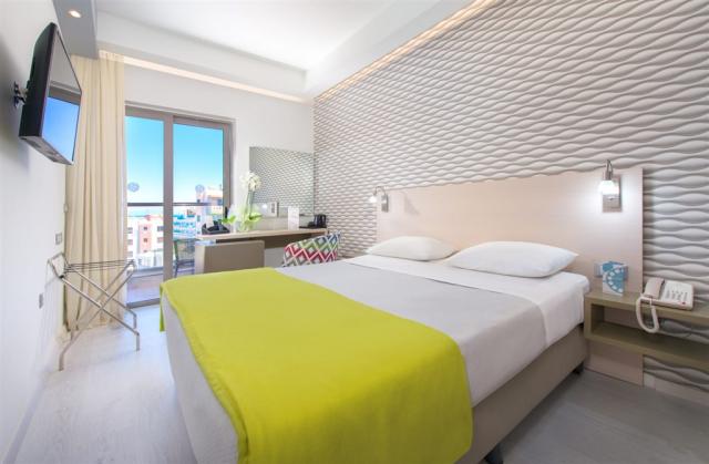 semiramis-city-hotel-double-room.jpg