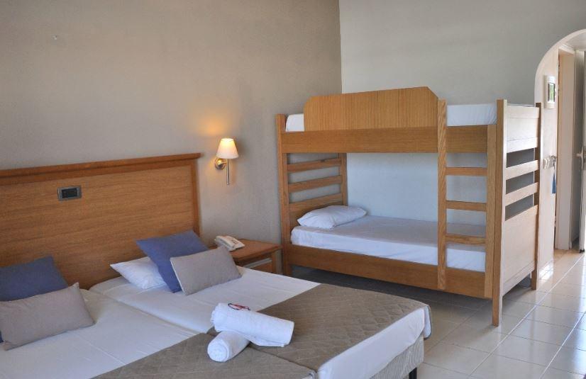 bunk beds1.JPG