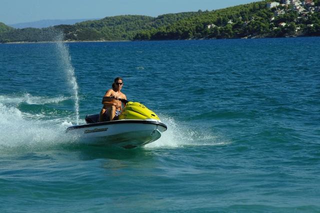 Medena water scooter.jpg