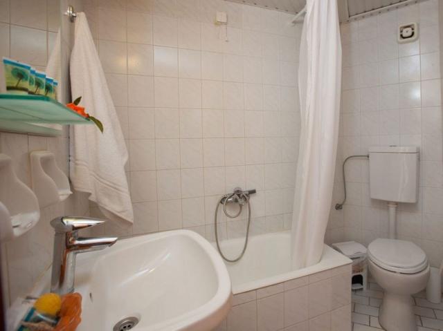 IMG1722-1024x767.jpg