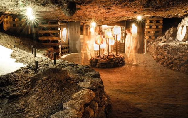 SW_HT_Edlersberg_Geister_Salzsteinee~-~media--9a2dd926--query.j