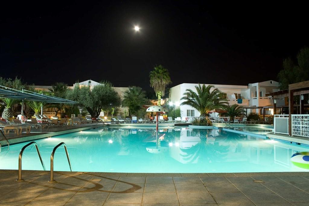 pool-night.jpg
