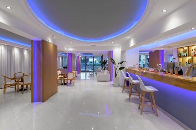 Lobby-Bar-1024x683.jpg