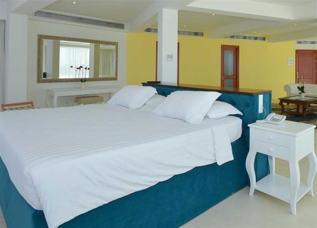 Penthouse-Suite-Rhodes5.jpg