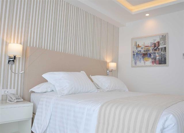 single-room1.jpg