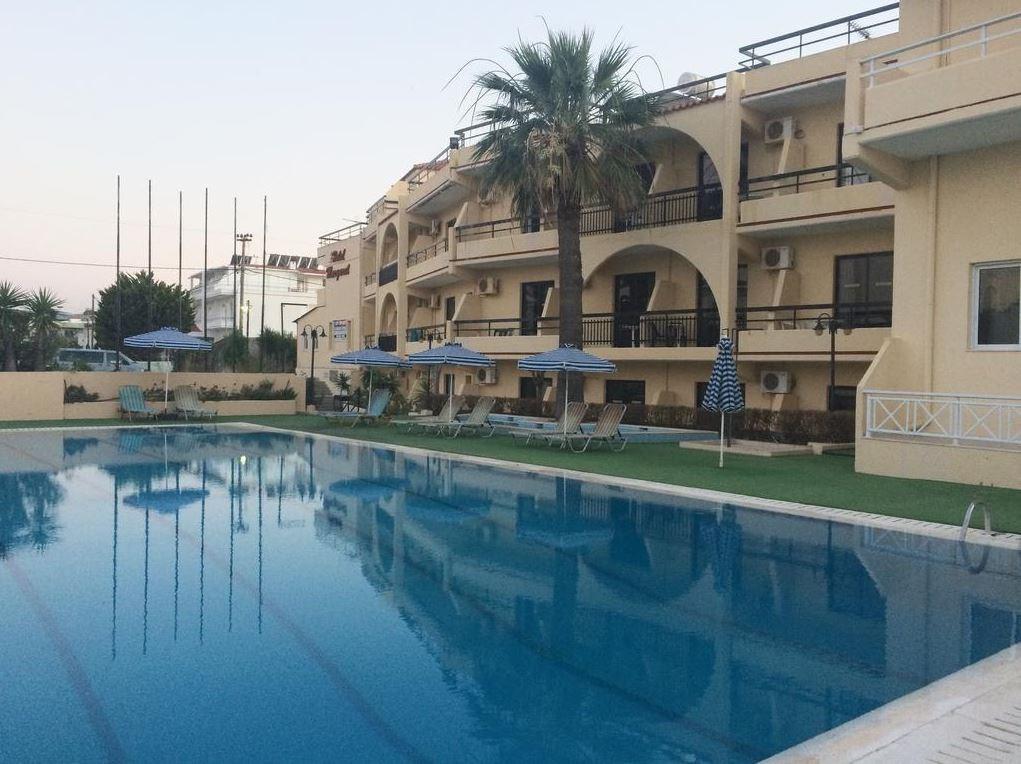 pool-view-i.jpg