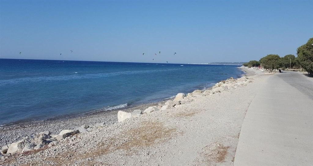 kremasti-beach.jpg